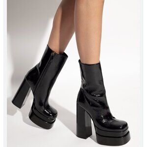 VERSACE PLATFORM LEATHER BOOTS SIZE 9.5 IT, 8 or 8.5 US NEW